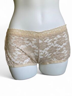 Lace Boyshort Panty in Nude